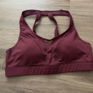 Queenieke structured sports bra